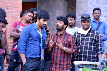 Nela Tickettu Movie Working Stills